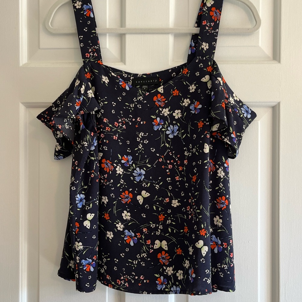 Sanctuary floral top. Size Small.